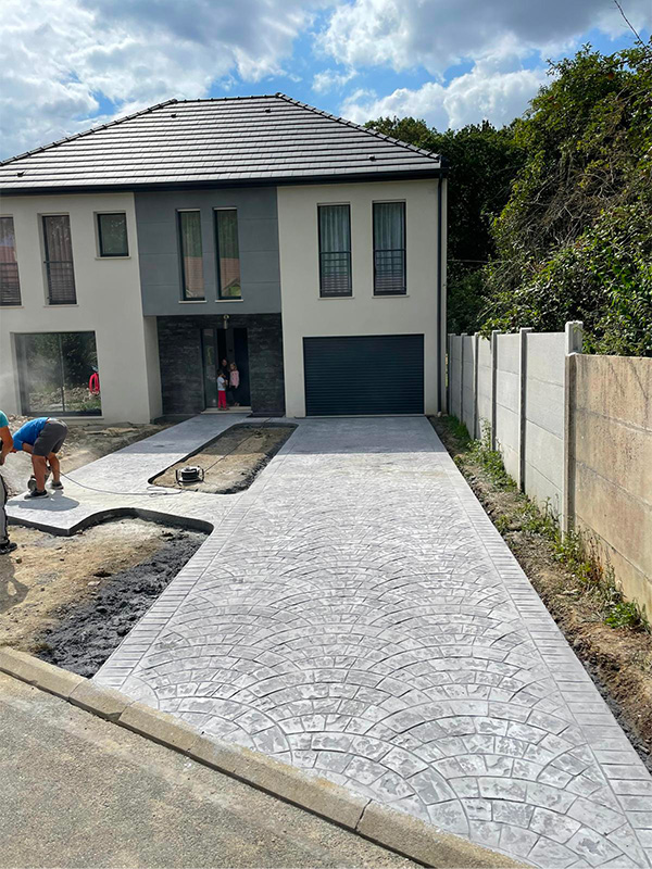 DS Béton Imprimé | Spécialiste du Béton Imprimé et Décoratif dans les Yvelines (78)